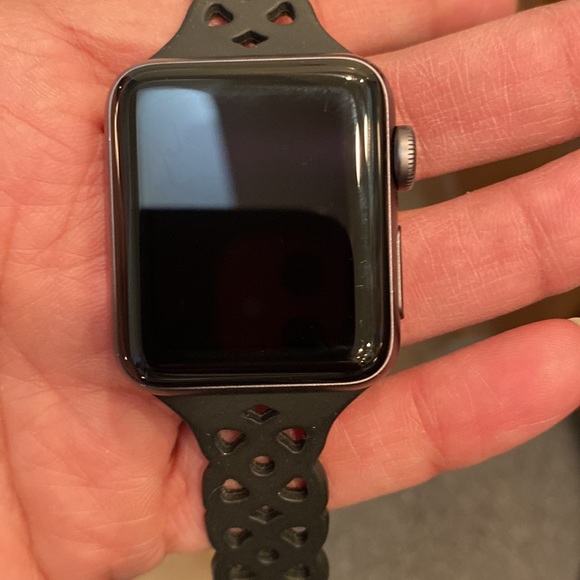 Apple Watch Series 3 - Picture 3 of 6